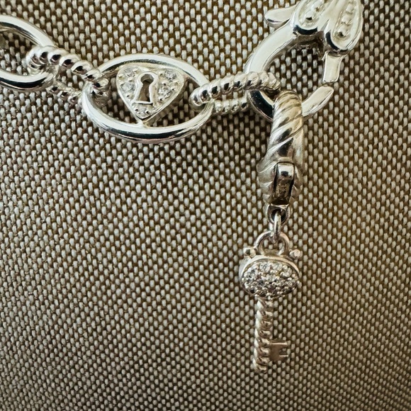 Judith Ripka Lock n Key Silver Chain Necklace - Picture 3 of 8